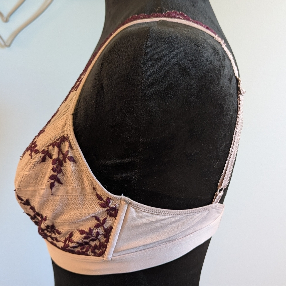 Soma Embrace Lace Soft Cup Bralette (38) - Picture 4 of 7
